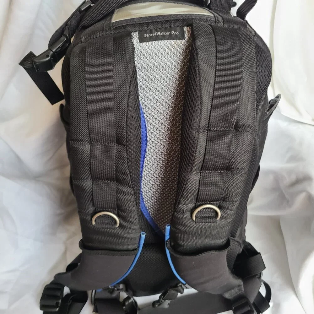 Think Tank Streetwalker V2 Backpack - Black - Picture 2 of 12